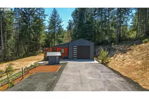 94278 Shotgun Dr, North Bend, OR 97459 - Photo 2