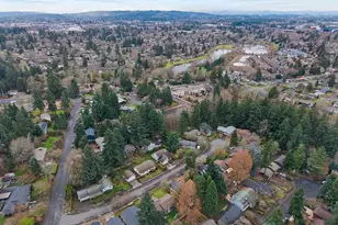 12170 SW Spring Ct, Portland, OR 97225 - Photo 32