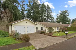 12170 SW Spring Ct, Portland, OR 97225 - Photo 4