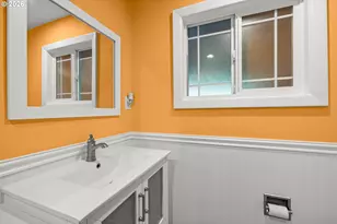 25 NE 192nd Ave, Portland, OR 97230 - Photo 20