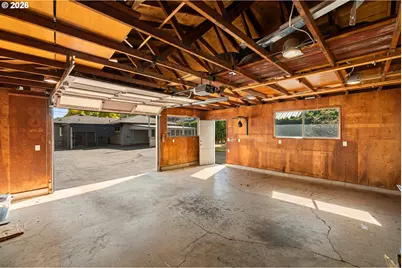 25 NE 192nd Ave, Portland, OR 97230 - Photo 40