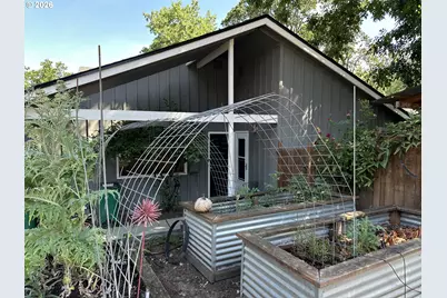 7670 SW Danielle Ave, Beaverton, OR 97008 - Photo 24
