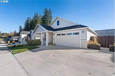 2823 NW 6th Ave, Battle Ground, WA 98604 - Photo 2
