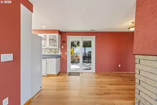 1037 Canyon Terrace, Coos Bay, OR 97420 - Photo 18