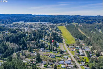 530 Robinhood Ave, Lakeside, OR 97449 - Photo 14