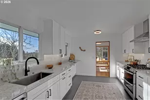 3360 SW Hamilton St, Portland, OR 97239 - Photo 12