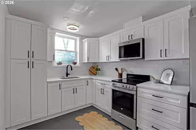 3360 SW Hamilton St, Portland, OR 97239 - Photo 28