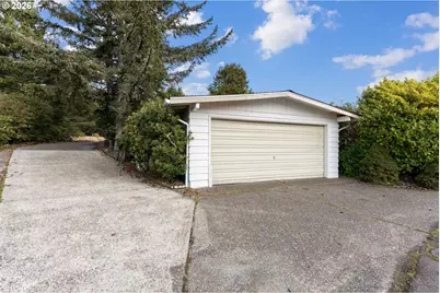1600 Rhododendron Dr #415, Florence, OR 97439 - Photo 1