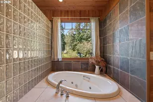 17765 Monnier Rd, Hubbard, OR 97032 - Photo 20