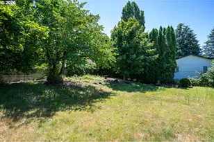 1560 NE Cochran Dr, Gresham, OR 97030 - Photo 24