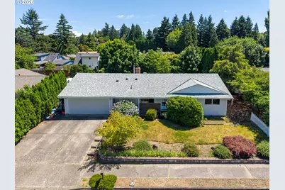 1560 NE Cochran Dr, Gresham, OR 97030 - Photo 1