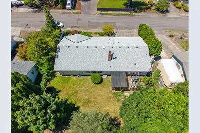 1560 NE Cochran Dr, Gresham, OR 97030 - Photo 22