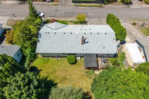 1560 NE Cochran Dr, Gresham, OR 97030 - Photo 22