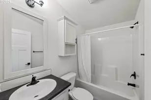 2780 34th St, Coos Bay, OR 97420 - Photo 28