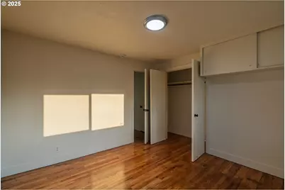 2090 17th St NE, Salem, OR 97301 - Photo 12