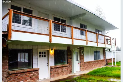 411 Upper Terrace Ln, Glide, OR 97443 - Photo 2