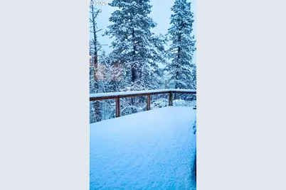 411 Upper Terrace Ln, Glide, OR 97443 - Photo 24