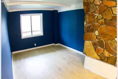 411 Upper Terrace Ln, Glide, OR 97443 - Photo 16