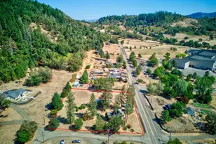 804 N Bank Rd, Roseburg, OR 97470 - Photo 16