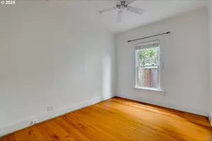 1566 SE Sherrett St, Portland, OR 97202 - Photo 30