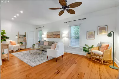 1566 SE Sherrett St #A, Portland, OR 97202 - Photo 8