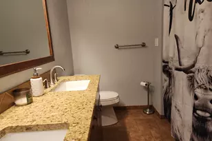 26383 S Meridian Rd, Aurora, OR 97002 - Photo 12