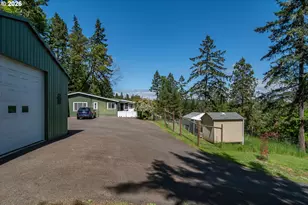 562 Valley Rd, Roseburg, OR 97471 - Photo 38