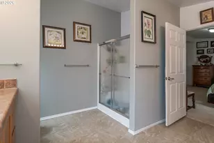 562 Valley Rd, Roseburg, OR 97471 - Photo 24