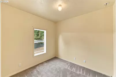 472 Shorepines Pl, Coos Bay, OR 97420 - Photo 10