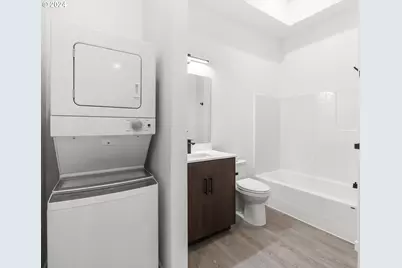 3727 S Hood Ave, Portland, OR 97239 - Photo 18