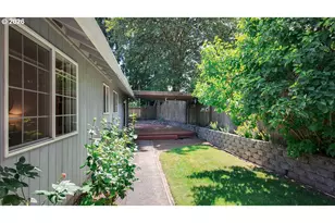 164 NW Cody Ct, Hillsboro, OR 97124 - Photo 28