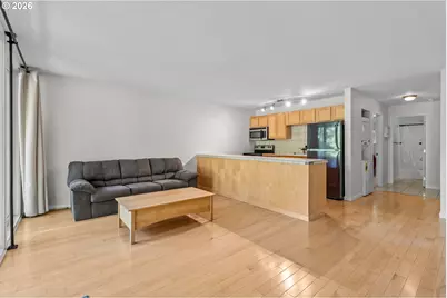 100 Kerr Pkwy #6, Lake Oswego, OR 97035 - Photo 2