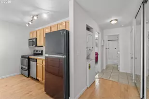 100 Kerr Pkwy, Lake Oswego, OR 97035 - Photo 12