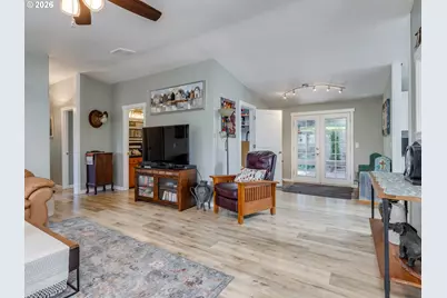 1072 Labarre Rd, Washougal, WA 98671 - Photo 10