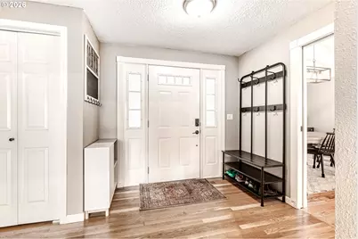 1175 SW Chastain Dr, Gresham, OR 97080 - Photo 4