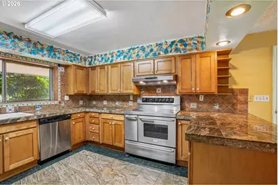 10975 SW Walnut St, Portland, OR 97223 - Photo 12