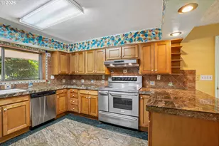 10975 SW Walnut St, Portland, OR 97223 - Photo 12