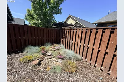 1229 NE Sunrise St, Prineville, OR 97754 - Photo 26