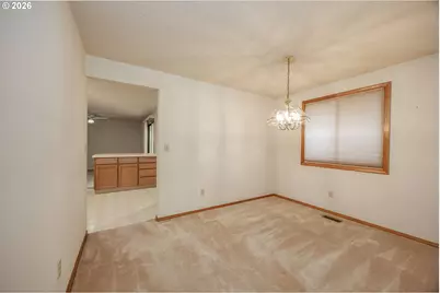 11020 NE Prescott St, Portland, OR 97220 - Photo 8
