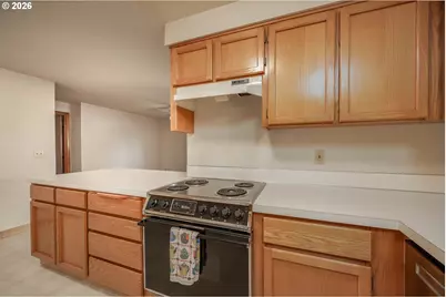 11020 NE Prescott St, Portland, OR 97220 - Photo 12