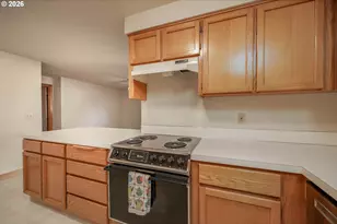 11020 NE Prescott St, Portland, OR 97220 - Photo 12