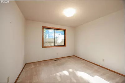 11020 NE Prescott St, Portland, OR 97220 - Photo 18