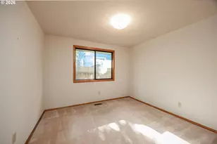 11020 NE Prescott St, Portland, OR 97220 - Photo 18