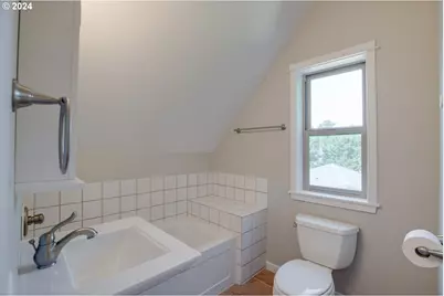 5300 Netarts Hwy, Tillamook, OR 97141 - Photo 20