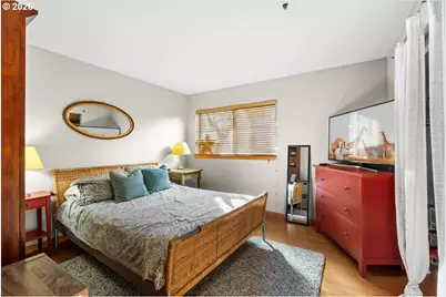 720 NW Naito Pkwy #D-17, Portland, OR 97209 - Photo 12