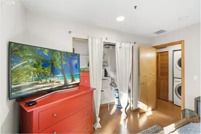 720 NW Naito Pkwy #D-17, Portland, OR 97209 - Photo 10