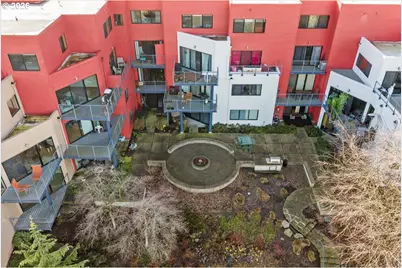 720 NW Naito Pkwy #D-17, Portland, OR 97209 - Photo 18