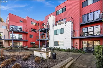 720 NW Naito Pkwy #D-17, Portland, OR 97209 - Photo 1
