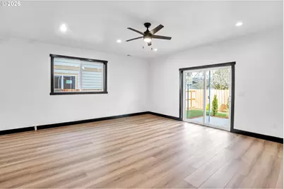 720/740 S 8th Ave, Cornelius, OR 97113 - Photo 6