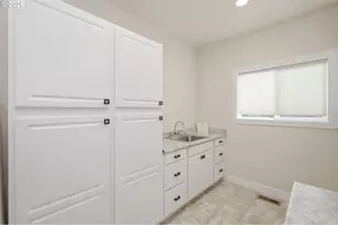 106 Hansen Ln, Eugene, OR 97404 - Photo 28